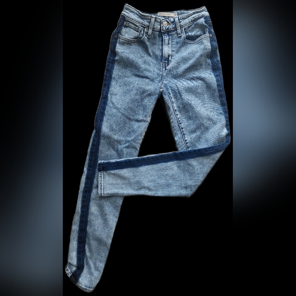 Levi's Denim Skinny Jeans with Dark Blue Stripe